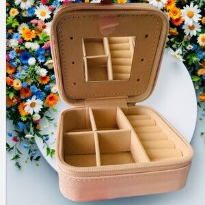 JENRIA Mini Jewelry Travel Case Small Travel Jewelry Organizer Portable Pink.